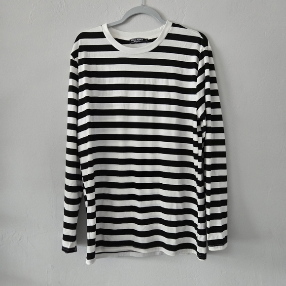Black and White Long Sleeve Striped Tee - Picture 7 of 7